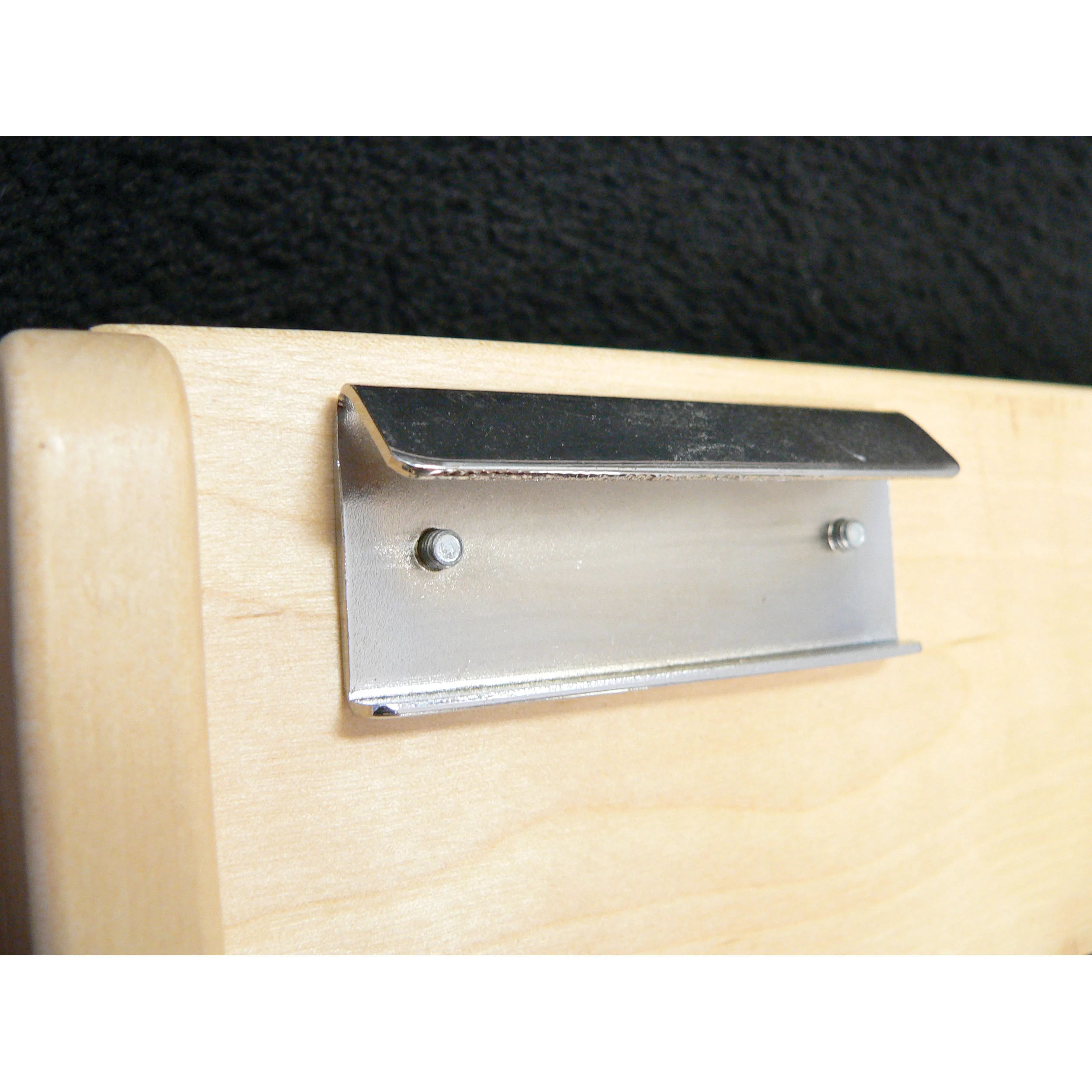 Small Adjustable Door mount Spice Rack Natural with 3 bins 10.13 in (257 mm) W x 4 in (102 mm) D x 25 in (635 mm) H - Image 3