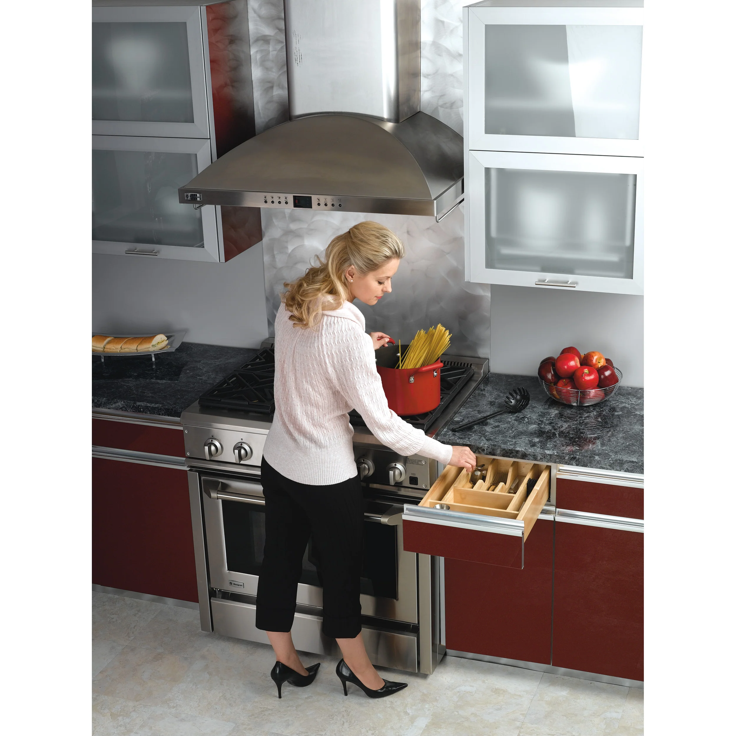 18.5 in Shallow Wood Utility Tray Insert Natural 18.5 in (470 mm) W x 22 in (559 mm) D x 2.38 in (60 mm) H - Image 3