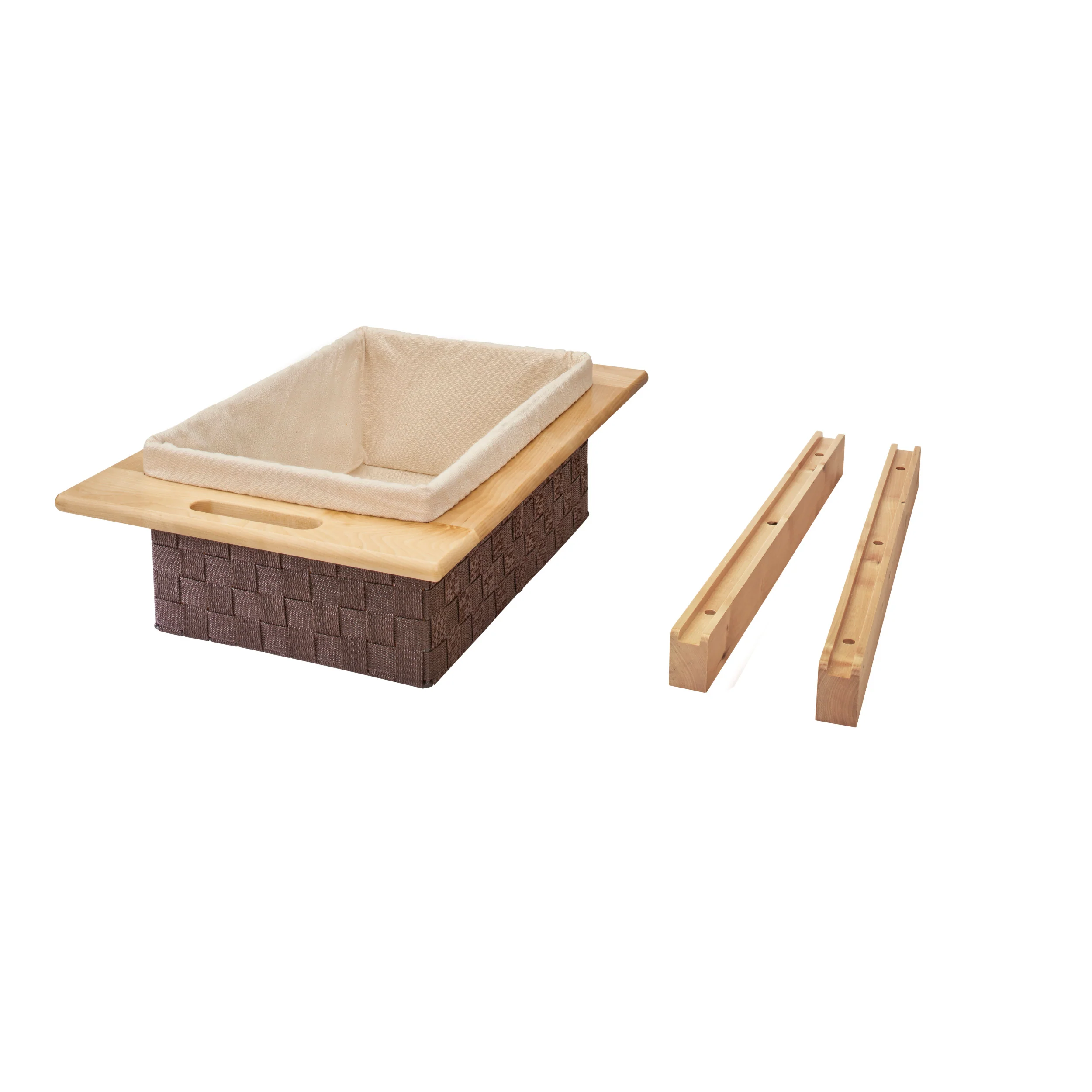 18" Woven Basket w/Maple Rails Natural 15.38 in (391 mm) W x 21.25 in (540 mm) D x 7.38 in (187 mm) H - Image 4