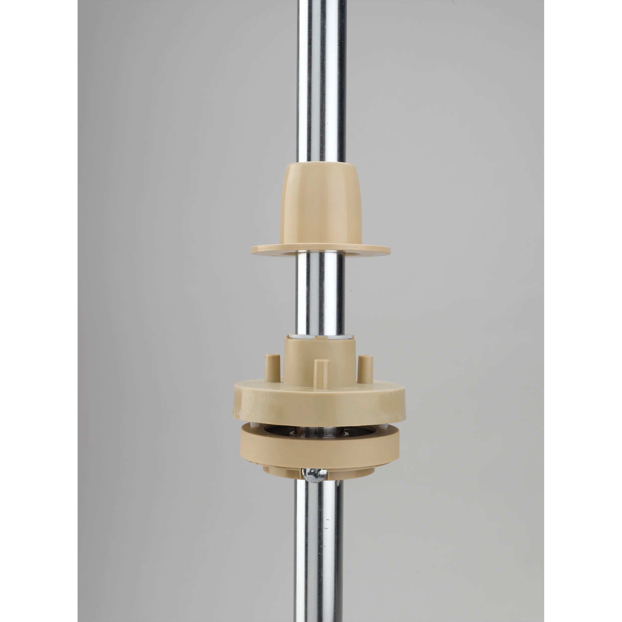 18 in Banded Wood Full Circle Lazy Susans 3-Shelf Natural 18 in (457 mm) W x 18 in (457 mm) D x 38 in (965 mm) H