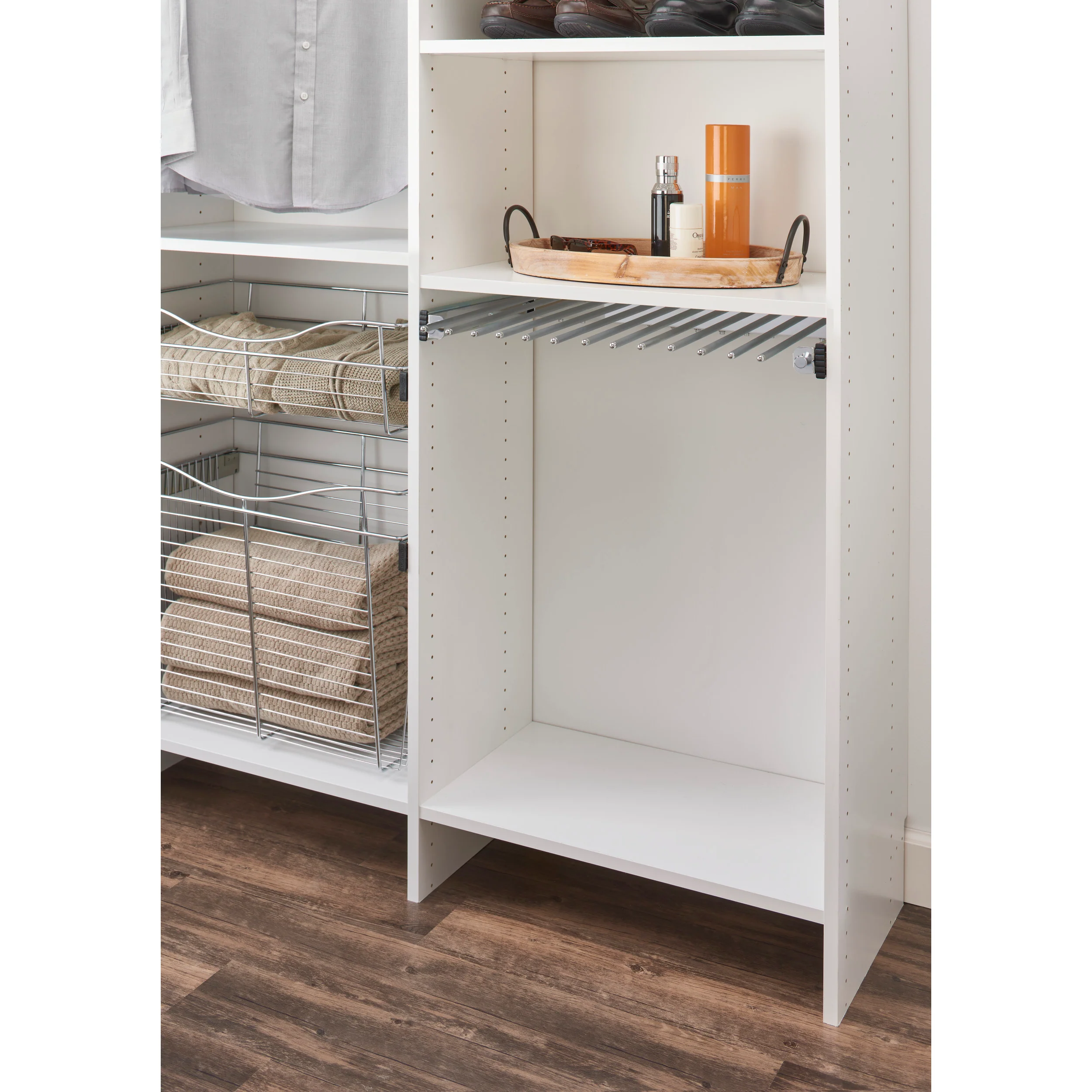 18 in Chrome Pullout Pants Rack w/9 pants rods Chrome 17.5 in (445 mm) W x 14 in (356 mm) D x 3 in (76 mm) H - Image 6